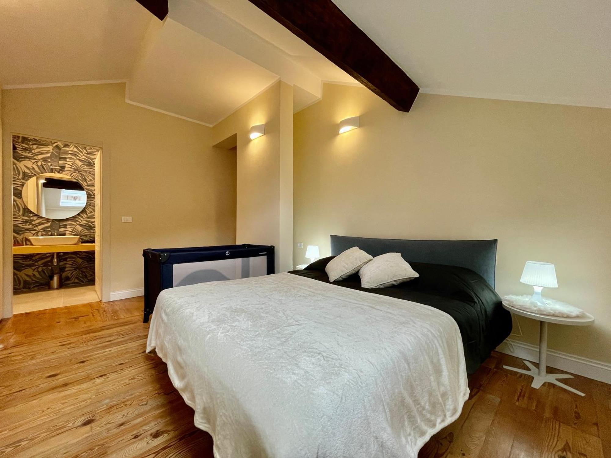 Villa Migliorini Lusso & Comfort In Finalborgo. Finale Ligure Bagian luar foto